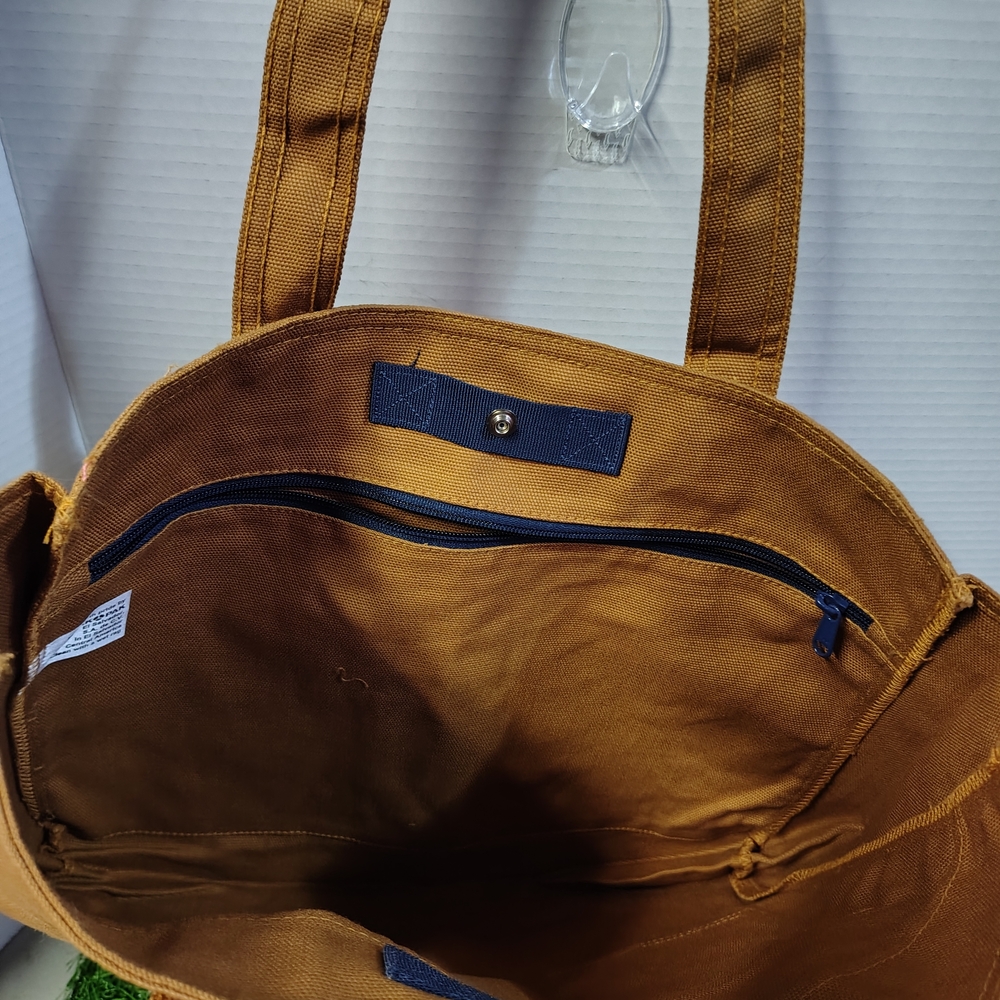 Stylish Wrangler Tan Canvas Tote Bag - Picture 4 of 9